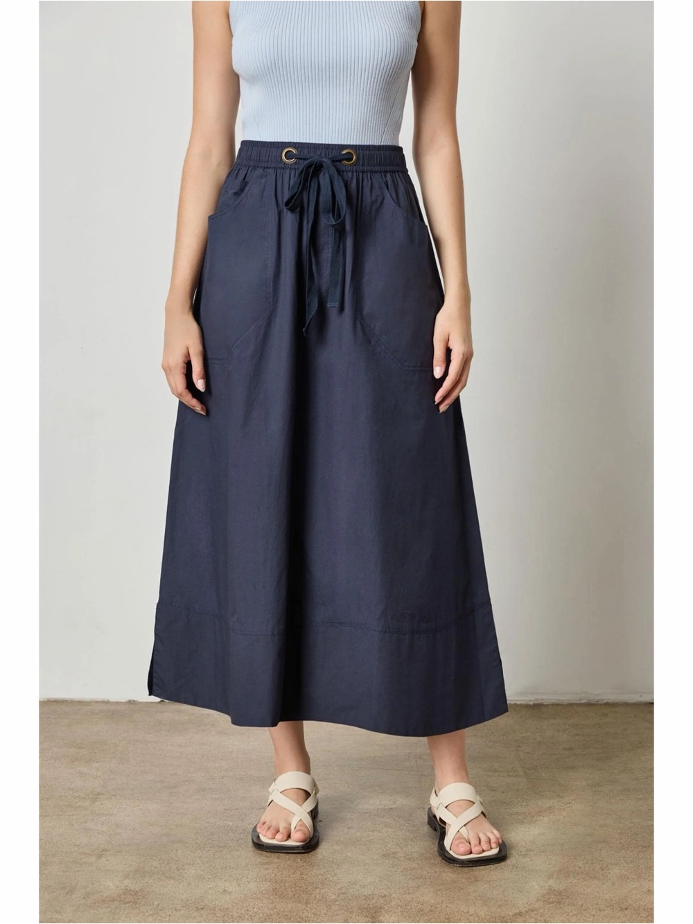 NWT Lilla P Long Poplin Skirt Navy Women’s Medium